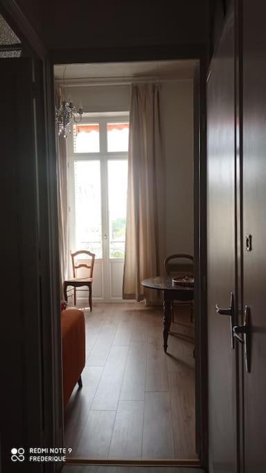 Studio 18 Residence Du Parc Шатель-Гюїон Номер фото